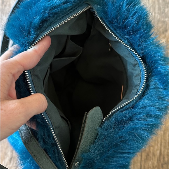 Free People Cloe blue teal Faux Fur Bag Purse - Picture 7 of 8